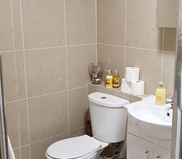 Kilburn Apartment | 2 Bedroom Apt at Sensational Stay Serviced Accommodation - Kilburn High Road