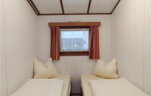 Ferienhausgebiet Hillenseifen House | 2 Bedroom Awesome Home In Gerolstein