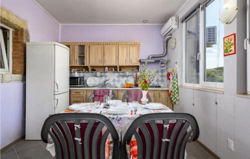 Vizinada House | 2 Bedroom Awesome Home In Vizinada