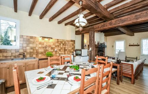 Rubigny House | 2 Bedroom Awesome Home In Rubigny