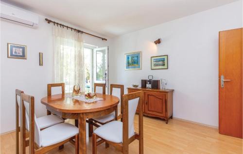 Smrika House | 2 Bedroom Awesome Home In Smrika