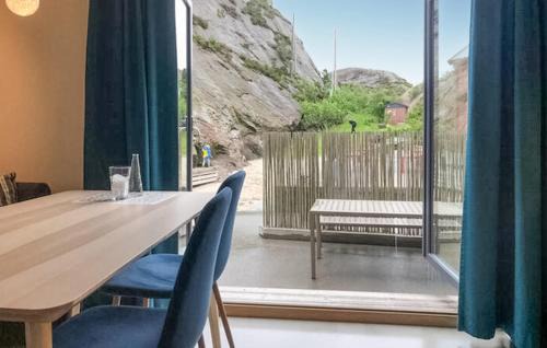 Sogne Apartment | 2 Bedroom Beautiful Apartment In Søgne