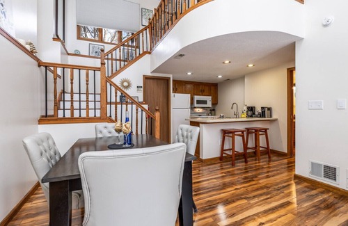 The Galena Territory House | 2 Bedroom, beautiful end unit