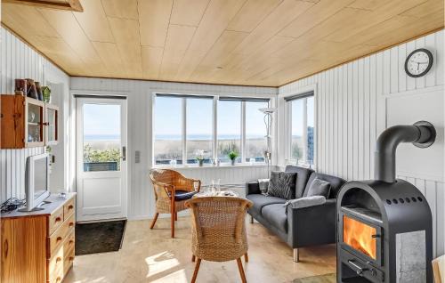 Sønderstrand House | 2 Bedroom Beautiful Home In Rømø