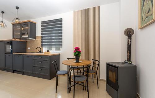 Viskovo House | 2 Bedroom Beautiful Home In Kastav