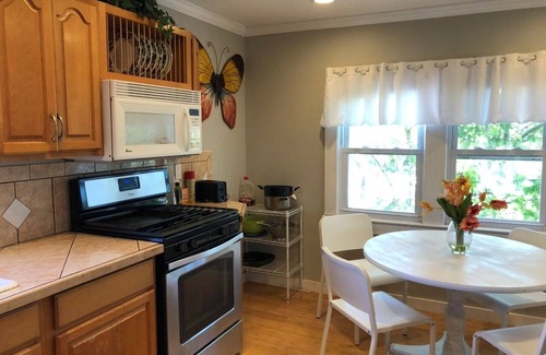 Wall Apartment | 2 Bedroom Belmar summer rental 1 block to beach!