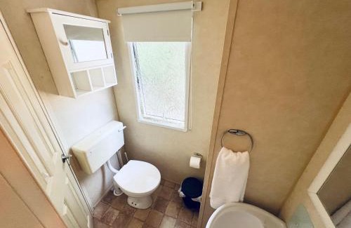 Cowes House | 2 Bedroom Caravan GW39, Thorness Bay, Isle of Wight, Dog Friendly