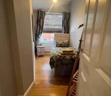 Hereford Apartment | 2 bedroom central apartment