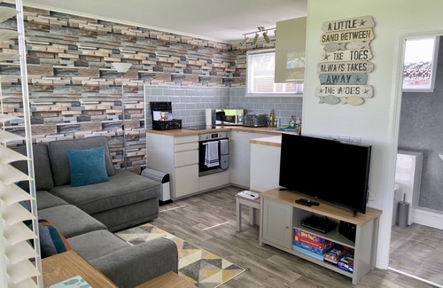 Stalham Ski Chalet | 2 Bedroom Chalet, Broadside Chalet Park Stalham, near the Norfolk broads