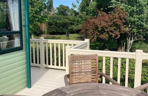Rhyd-y-clafdy Apartment | 2 bedroom chalet in Chwilog on the Llyn Peninsula