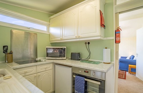 Tywyn Ski Chalet | 2 Bedroom Chalet, Sleeps 4, Pet Friendly, Quiet and Relaxing Location