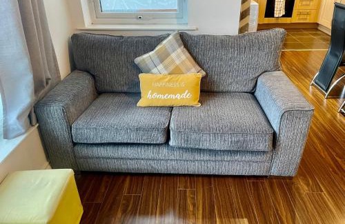 Belfast Apartment | 2 bedroom City-Centre apartment with Free parking