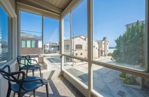 Santa Ana Heights House | 2 bedroom close to the beach on 65th St