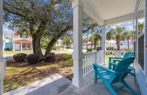 Myrtle Beach House | 2 Bedroom Coastal Cottage 1 block to the beach