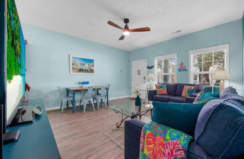 Myrtle Beach House | 2 Bedroom Coastal Cottage 1 block to the beach