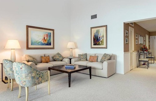 South Beach Condo | 2 Bedroom Condo 431594 by Houzlet