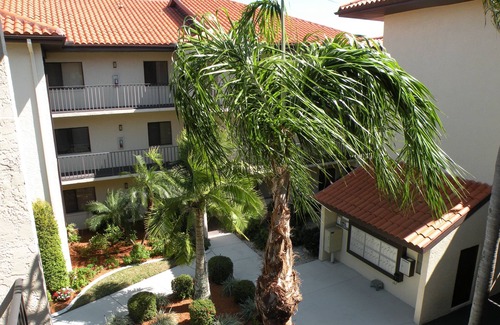 Biggar Condo | 2 BEDROOM CONDO IN GOLFING COMMUNITY,