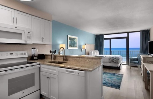 The Dunes Condo | 2-bedroom condo in fantastic Myrtle Beach with AC, fitness room