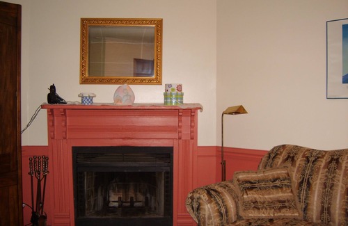 Chapel Hill Condo | 2-bedroom condo just 13 minutes walk to Franklin Street