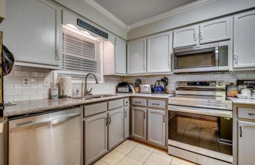 Windy Hill House | 2 Bedroom Condo - Just Blocks from the Beach! Dunes Crest A-2