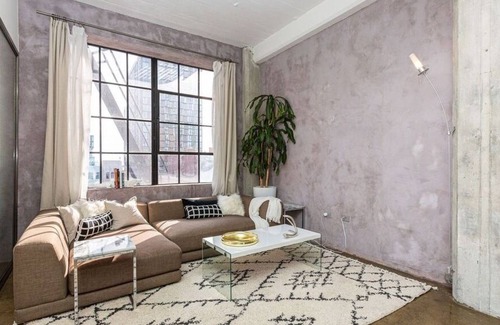 Mid-Market Condo | 2 Bedroom Condo L-466534 by Houzlet