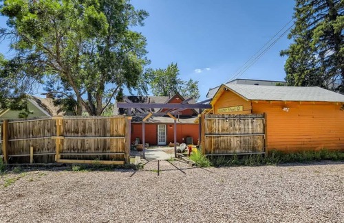 West Colorado Springs House | 2 Bedroom Cottage Minutes From Garden of the Gods