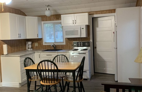 Sauble Beach Cottage | 2 Bedroom cottage in the Heart of Sauble Beach