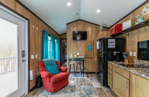 Vilas Cottage | 2-bedroom cottage just 29 minutes from Appalachian State University