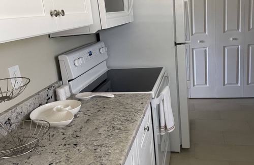 Sanibel Cottage | 2 Bedroom Cottage Sanibel Island Near Beach-Great! Newly renovated & refurnished