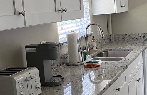 Sanibel Cottage | 2 Bedroom Cottage Sanibel Island Near Beach-Great! Newly renovated & refurnished