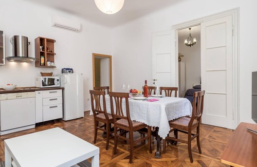 Volosko Apartment | 2 bedroom cozy apartment in Volosko