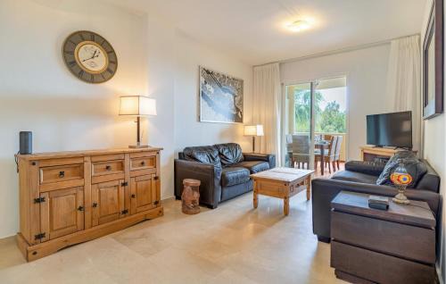 Puerto de la Duquesa Apartment | 2 Bedroom Cozy Apartment In Manilva