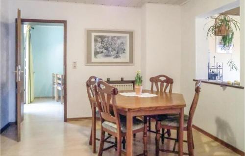 Duppach Apartment | 2 Bedroom Cozy Apartment In Duppach