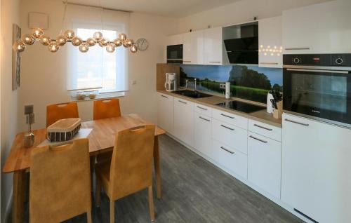 Muritz Apartment | 2 Bedroom Cozy Apartment In Rechlin