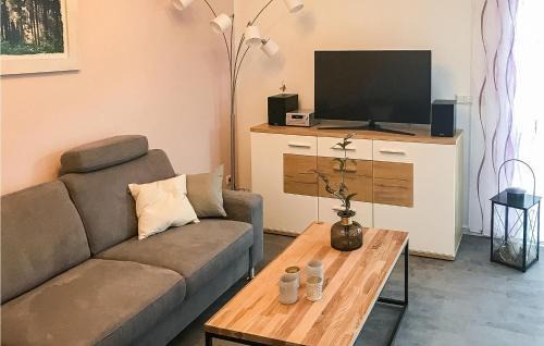 Muritz Apartment | 2 Bedroom Cozy Apartment In Rechlin