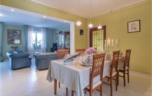 Valdebek Apartment | 2 Bedroom Cozy Apartment In Pula
