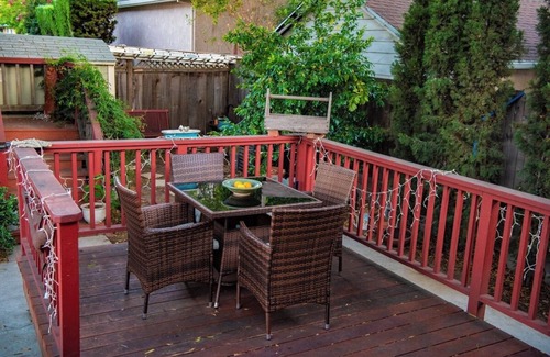 Central San Mateo House | 2-Bedroom Craftsman Downtown San Mateo, Shared