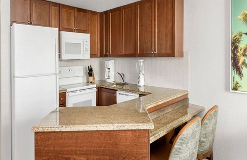 Pompano Beach Resort | 2 Bedroom Deluxe at Pompano Beach, Wyndham Santa Barbara!