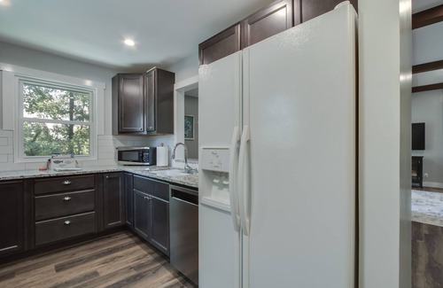 Decatur House | 2-Bedroom, Dog Friendly Home sleeps 6 on the Tennessee River/Chickamauga Lake