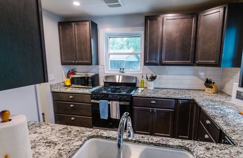 Decatur House | 2-Bedroom, Dog Friendly Home sleeps 6 on the Tennessee River/Chickamauga Lake