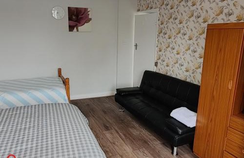 Cradley Apartment | 2 Bedroom Flat