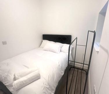 Adamsdown Apartment | 2 Bedroom Flat in Marlborough House Cardiff Centre