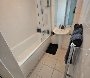 St. Johns Wood Apartment | 2 Bedroom Flat Next to Lord's Cricket Ground, Central London