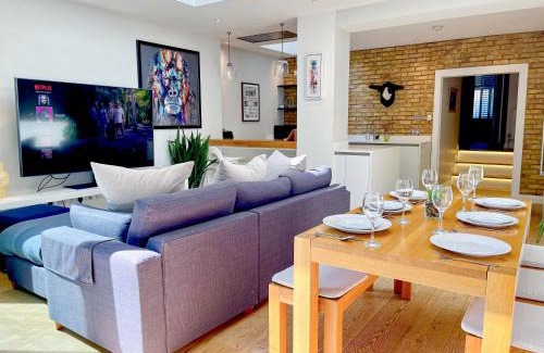 Addison Apartment | 2-Bedroom flat with private patio & firepit in Shepherds Bush near Hammersmith