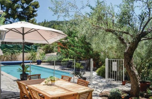 La Valette-du-Var Apartment | 2 bedroom accommodation in La Valette du Var