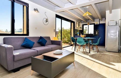 Laudun House | 2 bedroom accommodation in Laudun l Ardoise