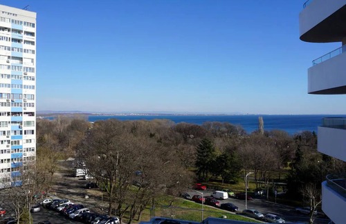 Burgas Apartment | 2-bedroom fully equipped apartment in beautiful Burgas with Free Parking Spot