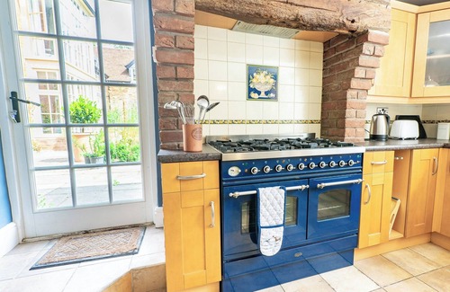 Uckinghall Cottage | 2 bedroom accommodation in Hatton near Warwick
