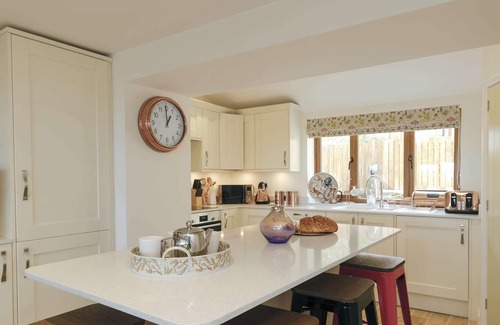 Easington Cottage | 2 bedroom accommodation in Grinkle, near Staithes