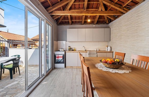 Primosten Apartment | 2 bedroom gorgeous apartment in Vezac